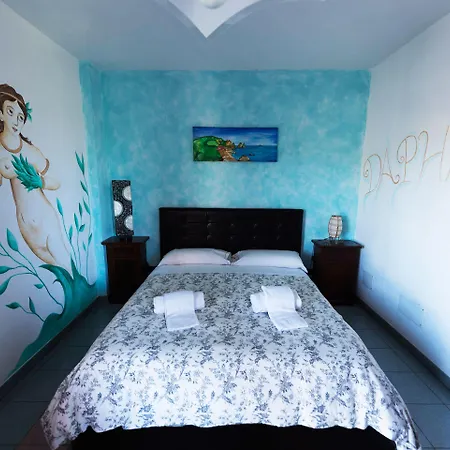 Nocleg ze śniadaniem La Casa Rossa 4*
