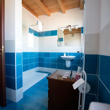 La Casa Rossa Nocleg ze śniadaniem 4*
